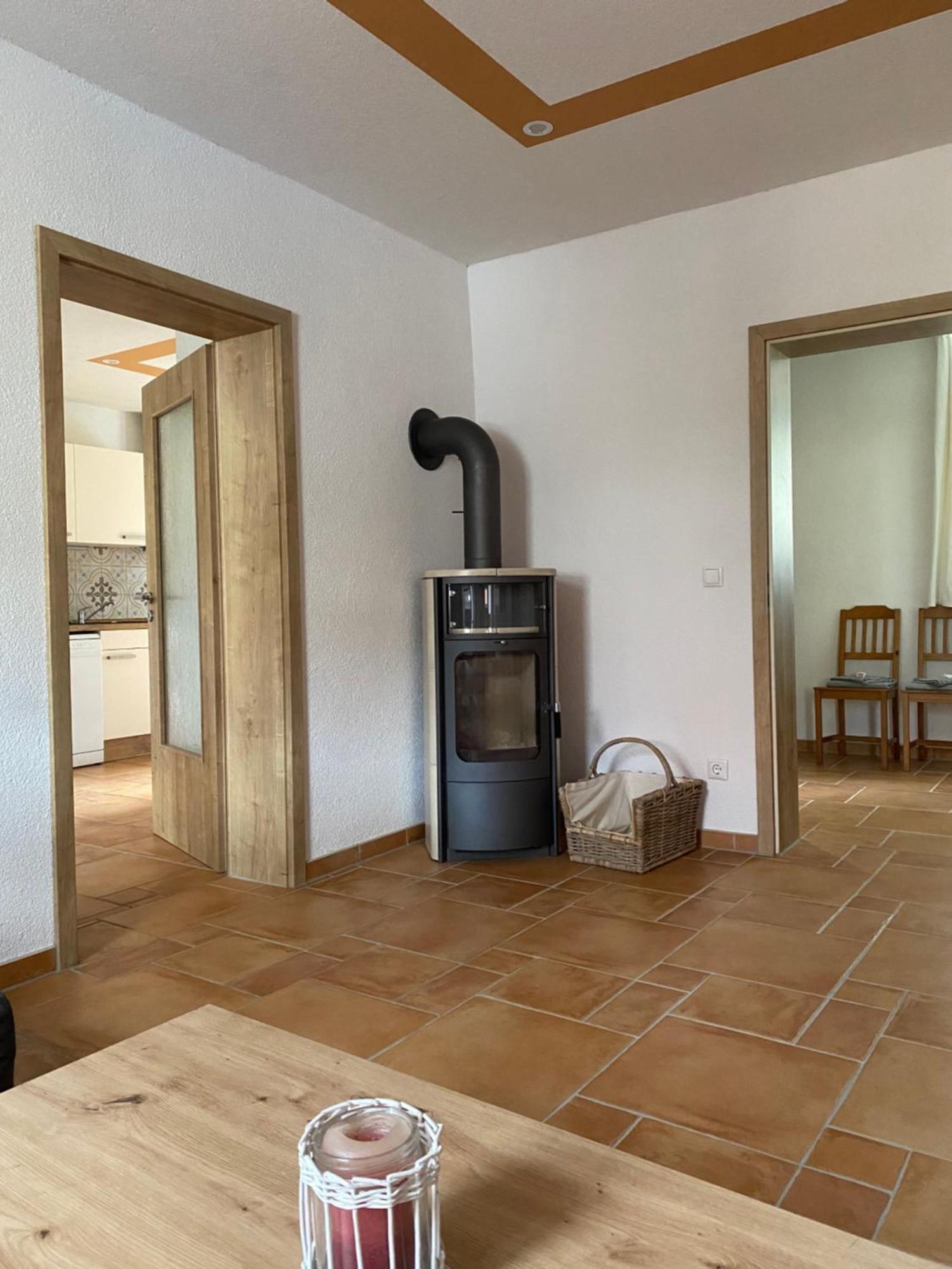 Ferienwohnung Auf Dem Gutshof Renz Weißenfels Esterno foto